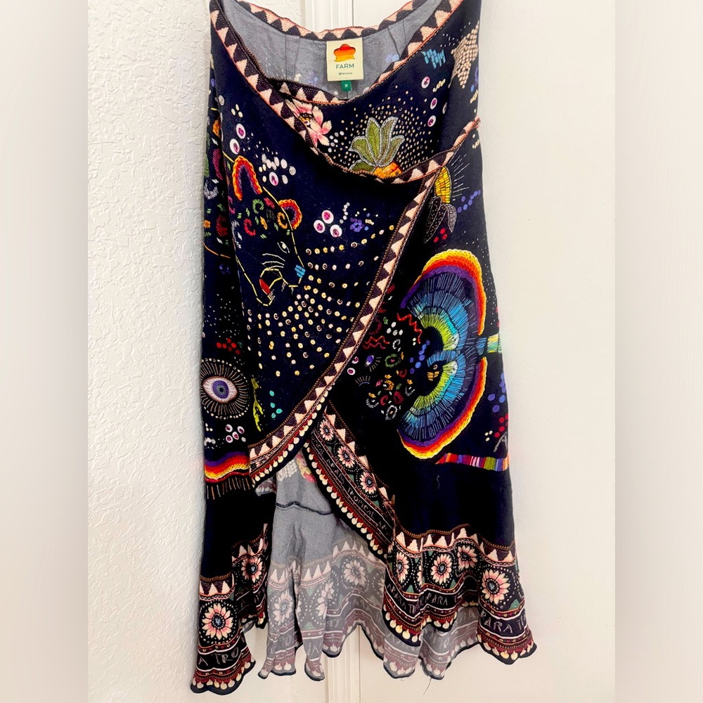 Farm Rio beautiful pattern long skirt